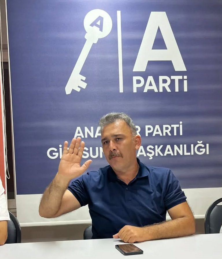 Hakan Cenger istifa etti