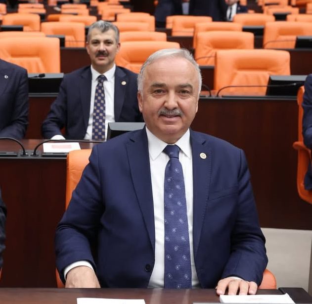 Komisyon Üyesi Ali Temür