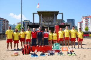 GİRESUN BELEDİYESİ UYARDI: DENİZ SEZONU KAPANDI, CANKURTARANSIZ DENİZE GİRME RİSKİNE DİKKAT