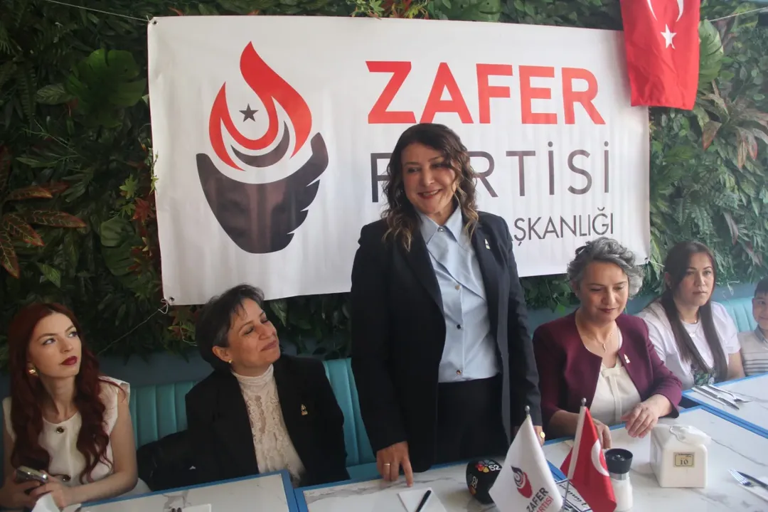 Zafer Partisi  Suzan Küçüksaraç