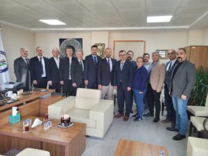 SENDİKA YÖNETİCİLERİ GİRESUN ÜNİVERSİTESİ DİŞ HEKİMLİĞİ FAKÜLTESİ DEKANINI ZİYARET ETTİ