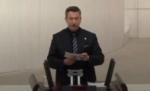 ağaç kovuğundan çıkma değiliz