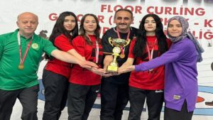 Espiye Lisesi Floor Curling