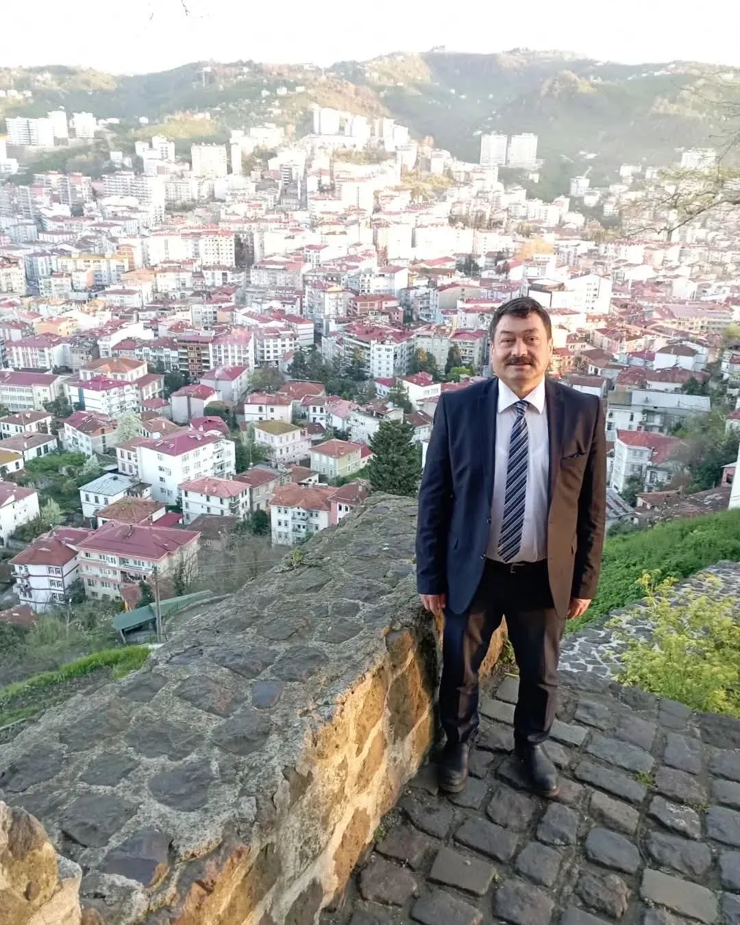 Sanat tarihçisi Mustafa Başer