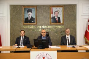 VALİ KOÇ: OKULLARDA GÜVENLİK TEDBİRLERİ EN ÜST SEVİYEDE TUTULACAK