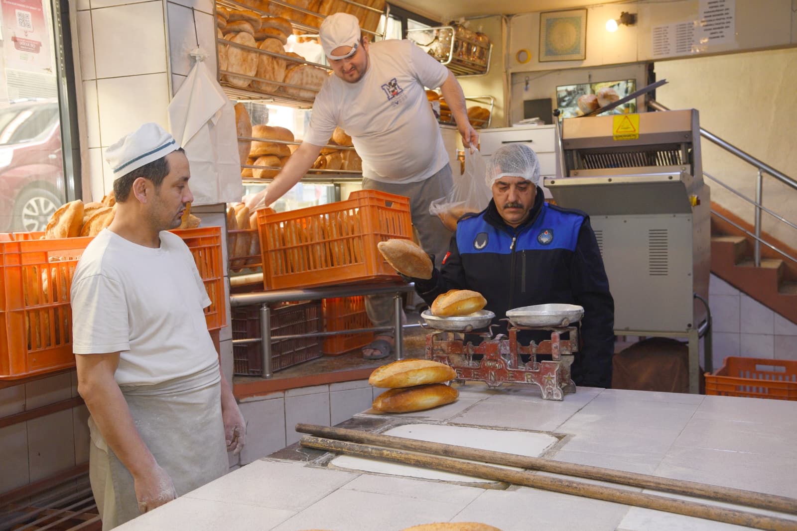 Giresun  zabıta ekipleri Gıda