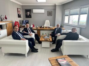 AK PARTİ GİRESUN MİLLETVEKİLİ ALİ TEMÜR, YENER TÜRK’Ü ZİYARET ETTİ