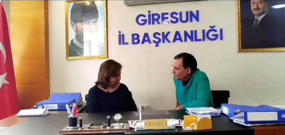 Kadın Kolları Tuba Demir