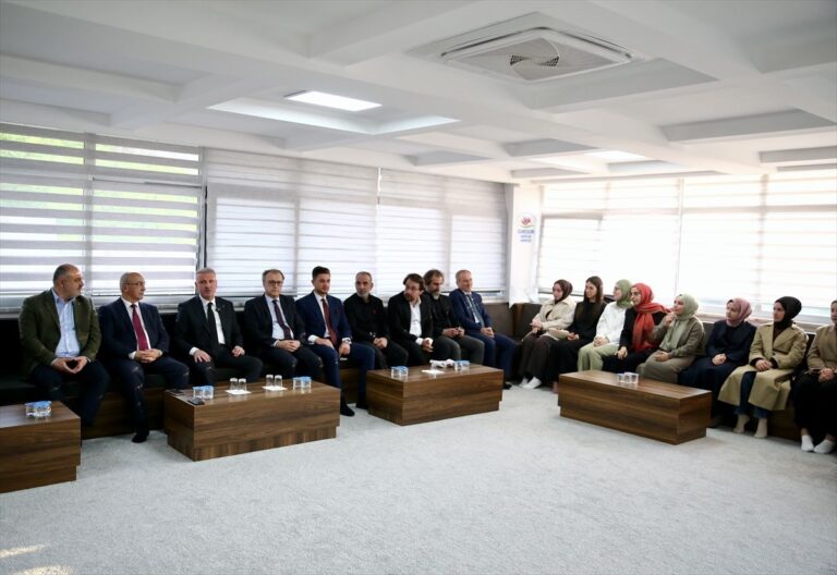 GİRESUN’DA “GEÇMİŞTEN GÜNÜMÜZE İSLAMOFOBİ” KONFERANSI DÜZENLENDİ