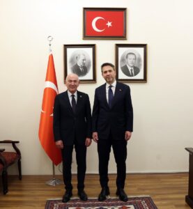Enerji Bakanı Alparslan Bayraktar