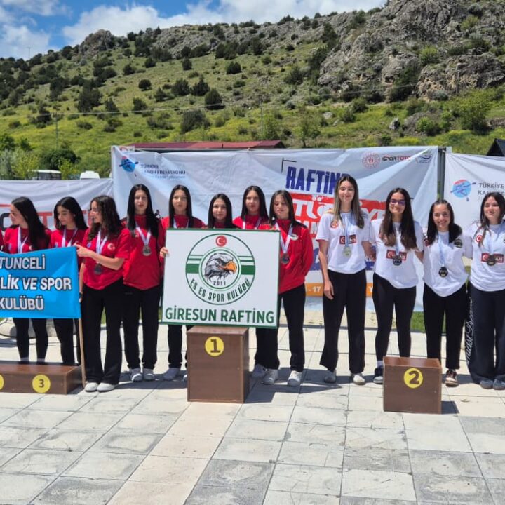 GİRESUN’UN ALTIN KIZLARI TÜRKİYE ŞAMPİYONU