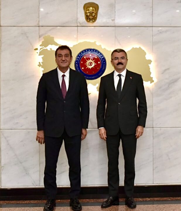 BAŞKAN KÖSE’DEN OKAY MEMİŞ’E ZİYARET