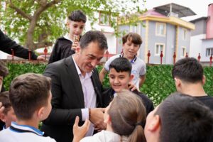 BAŞKAN KÖSE VATANDAŞ VE ÖĞRENCİLERLE BİR ARAYA GELDİ
