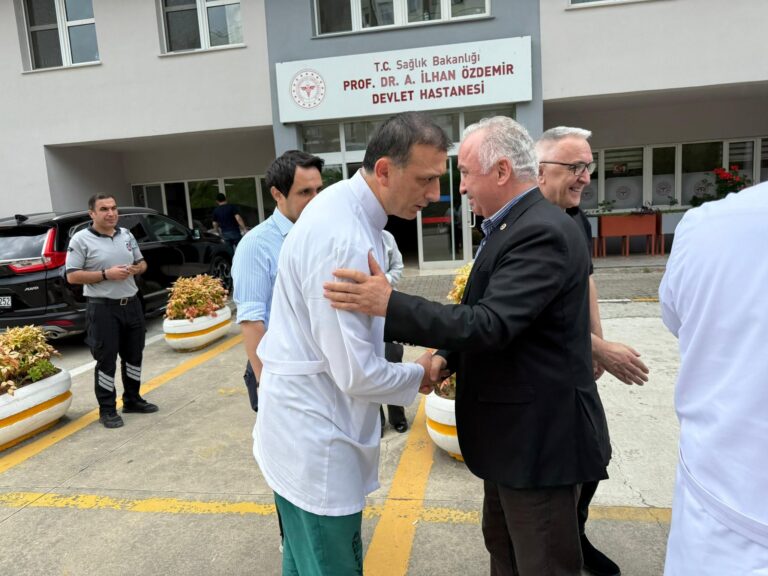 ALİ TEMÜR: SAĞLIKTA YAPILAN HER ÇALIŞMANIN TAKİPÇİSİYİZ