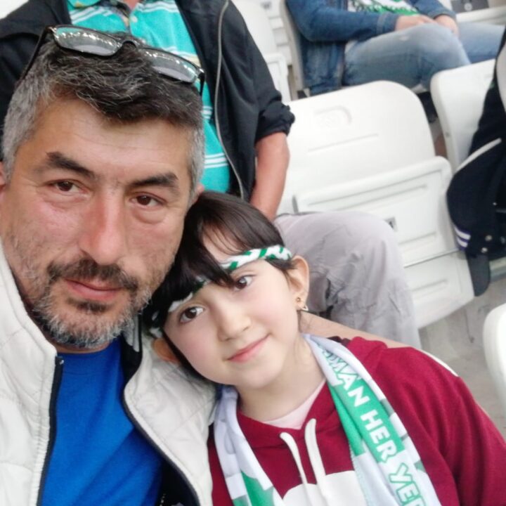 ANAHTAR PARTİ’DEN ÖĞRENCİLERE TEBRİK MESAJI