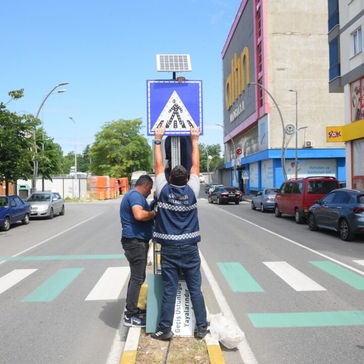 ZABITA EKİPLERİNDEN YAYA GÜVENLİĞİNE ÖNCELİK