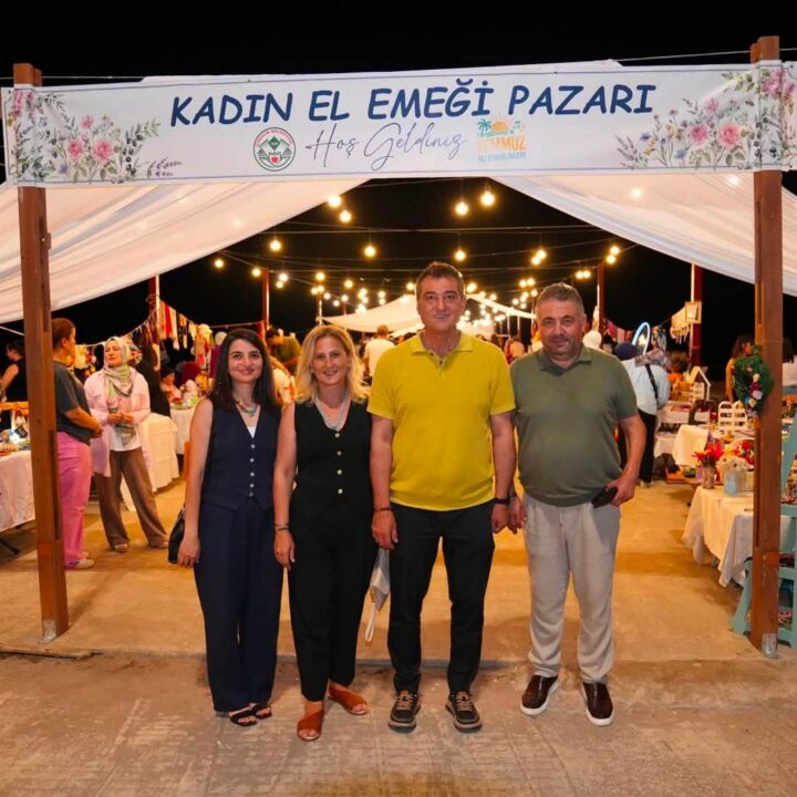 BAŞKAN KÖSE, KADIN EL EMEĞİ PAZARI’NI ZİYARET ETTİ