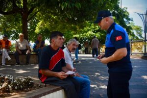 GİRESUN BELEDİYESİ ZABITA MÜDÜRLÜĞÜ’NDEN ÖRNEK UYGULAMA: İZMARİT KÜÇÜK, AYIBI BÜYÜK