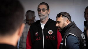 Belediye Başkanı Erdal Beşikçioğlu