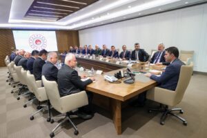 AK PARTİ GİRESUN TEŞKİLATI ANKARA’DAN ELİ BOŞ DÖNMEDİ: 1 MİLYAR TL’LİK DESTEK