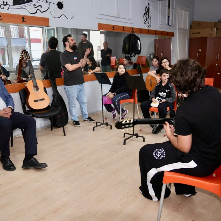 GİRESUN BELEDİYESİ KONSERVATUVARI’NDA YENİ EĞİTİM DÖNEMİ: 850 KURSİYER ÜCRETSİZ SANAT EĞİTİMİ ALIYOR