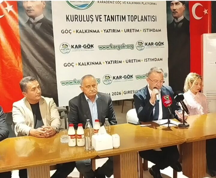 İBRAHİM ÜNYE’NİN ÖNCÜLÜĞÜNDE KARADENİZ’İN KALKINMASI İÇİN YOĞUN KATILIMLI, UMUT VEREN BULUŞMA