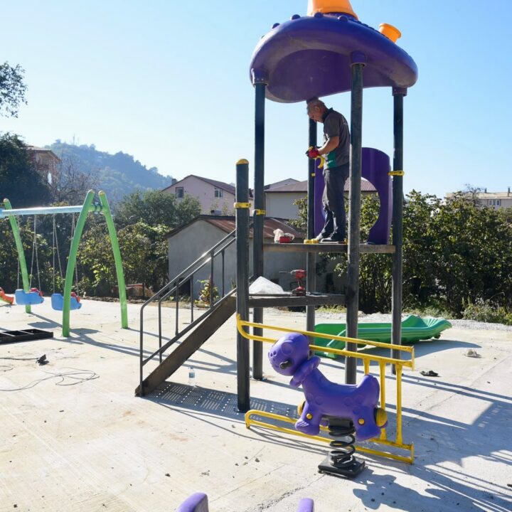 AYDINLAR MAHALLESİ İLK PARKINA KAVUŞUYOR: BAŞKAN FUAT KÖSE, “İHTİYAÇ DUYULAN HER BÖLGEDE YENİ PARKLAR YAPMAYA DEVAM EDECEĞİZ”