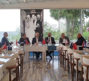 ANAHTAR PARTİ GENEL SEKRETER YARDIMCISI KENAN GÜVENÇ’TEN GİRESUN’DA KURUCU BAŞKAN BERAT AKKAYA İLE ASLAN TATAR’IN UYUMUNA VURGU
